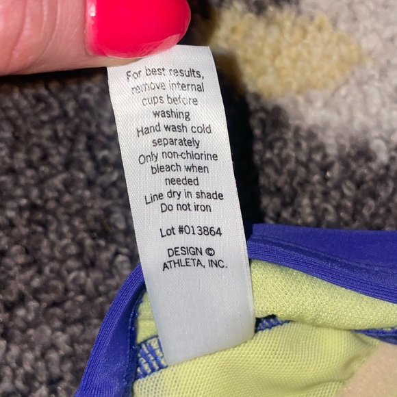 ATHLETA swim top size 32D - Picture 5 of 5